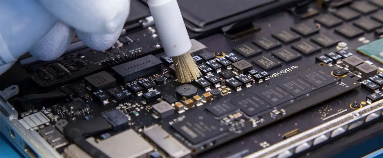 Чистка Apple MacBook от пыли в Ивантеевке | Замена термопасты